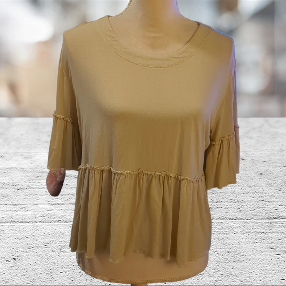 Originality beige short top size M